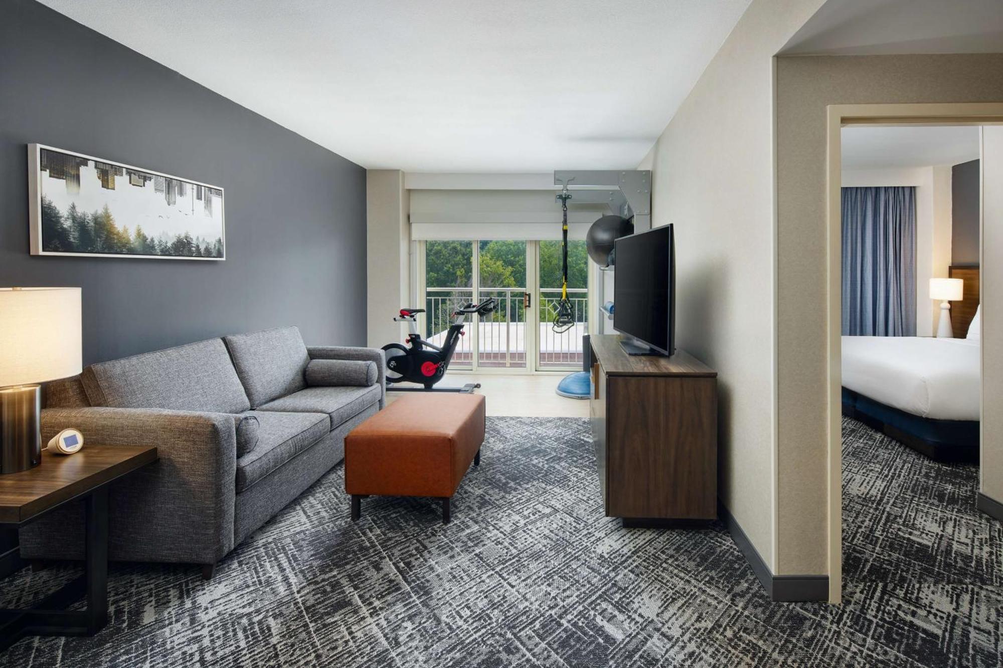 Hilton Charlotte Airport Hotel מראה חיצוני תמונה