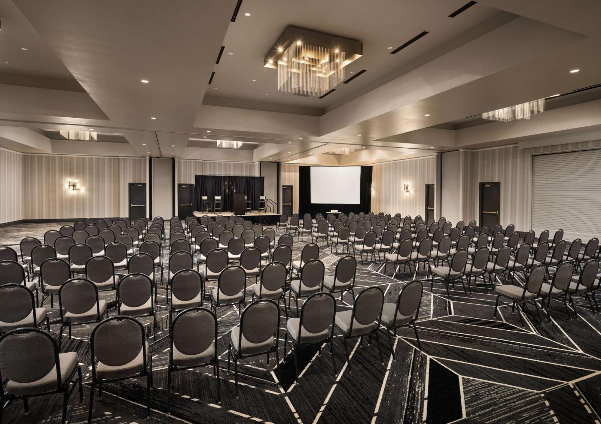Hilton Charlotte Airport Hotel מראה חיצוני תמונה