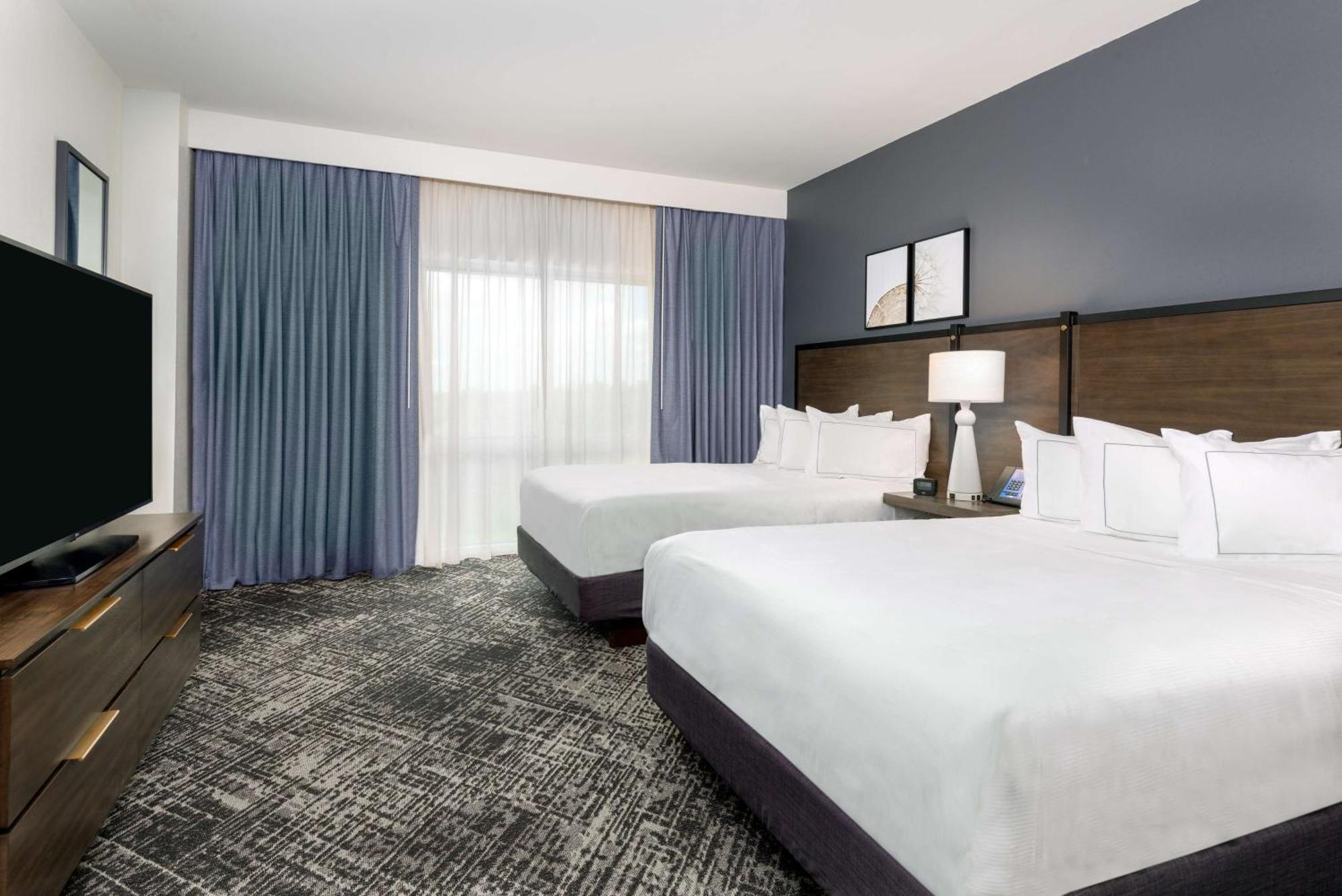 Hilton Charlotte Airport Hotel מראה חיצוני תמונה