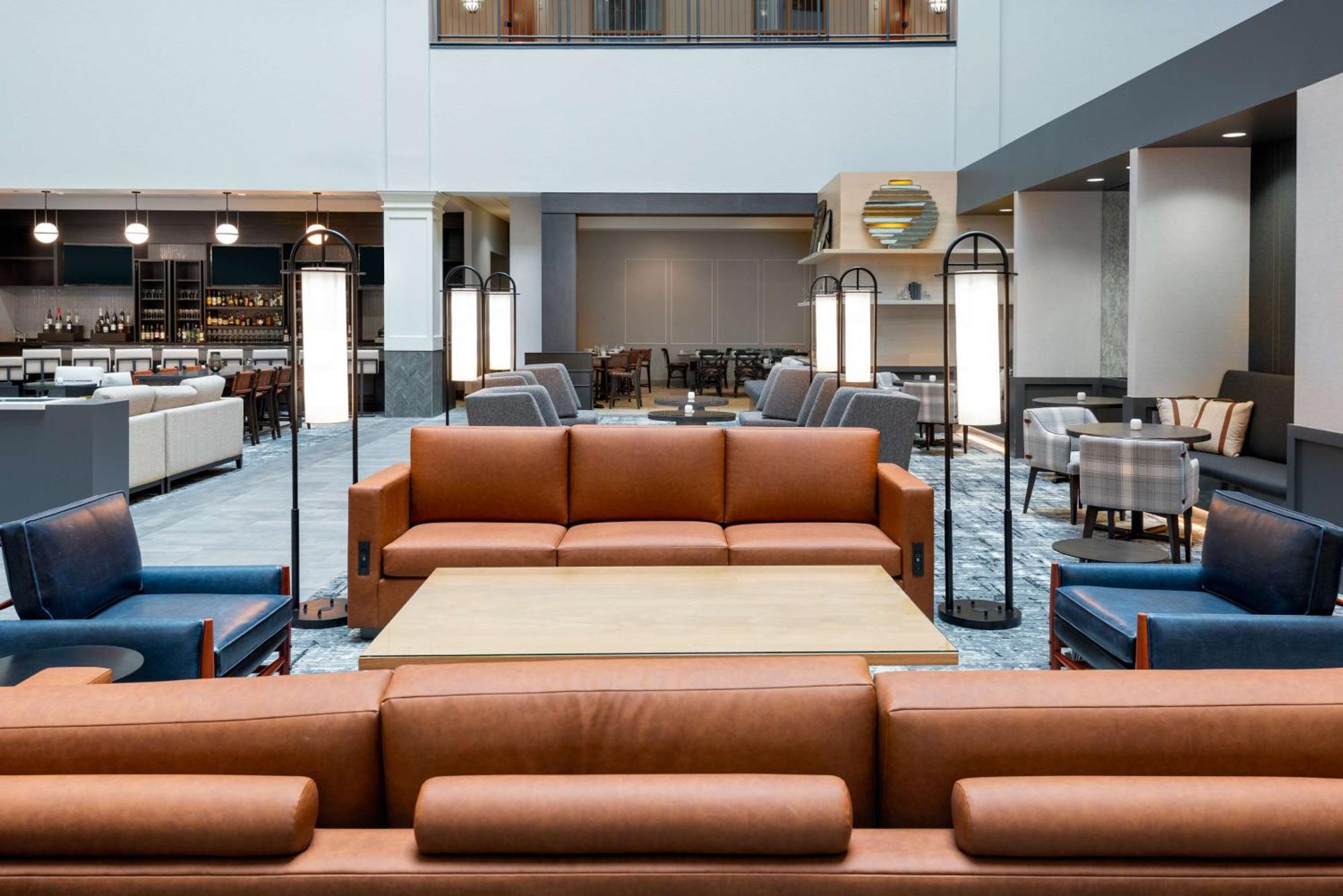 Hilton Charlotte Airport Hotel מראה חיצוני תמונה